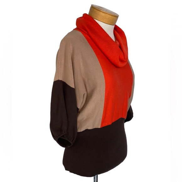 Sharagano Short Sleeve, Cowl Neck, Color Block Sweater PL - Picture 3 of 7